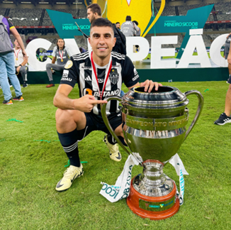 Arquivo:Battaglia campeao mineiro 2024.png