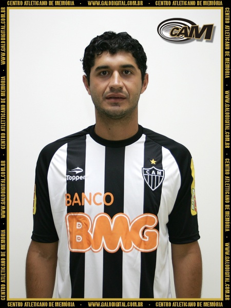 Arquivo:20100112 Benitez 750.jpg