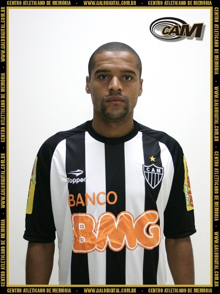 Arquivo:20100112 PedroPaulo 750.jpg