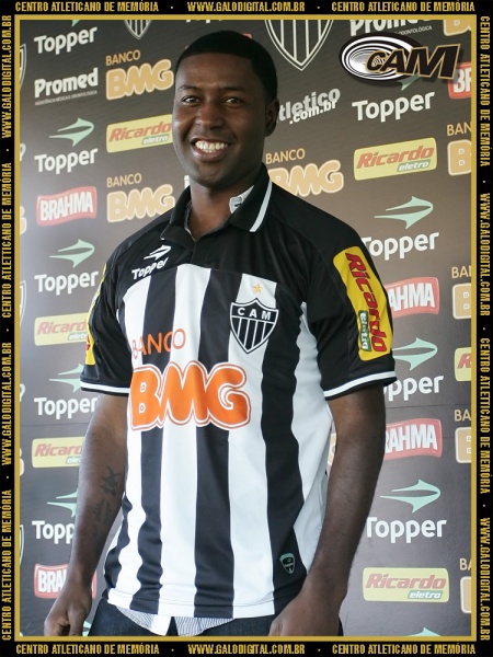 Arquivo:20100701 EdisonMendez 750.jpg